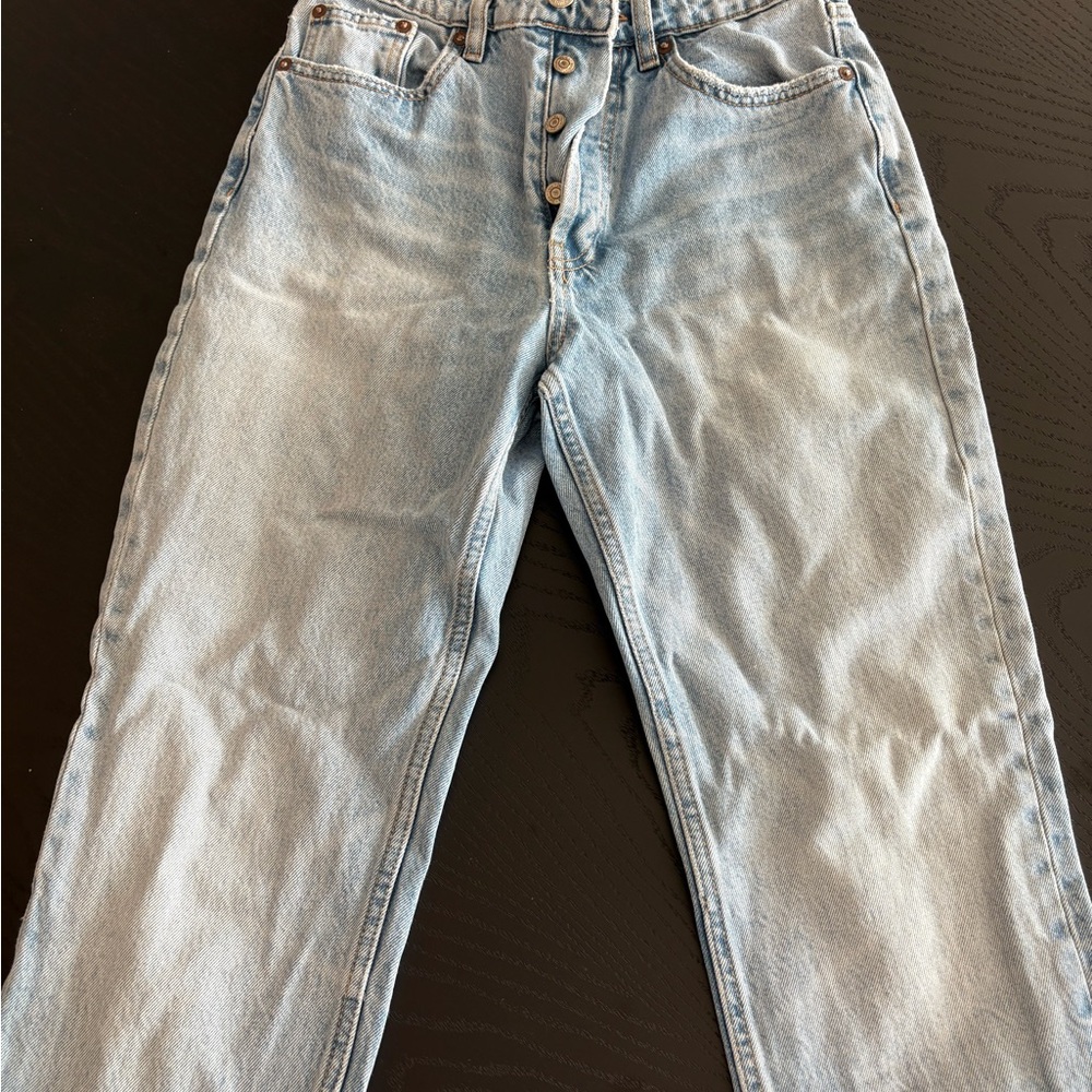 Zara Women's Light Blue Straight Jeans